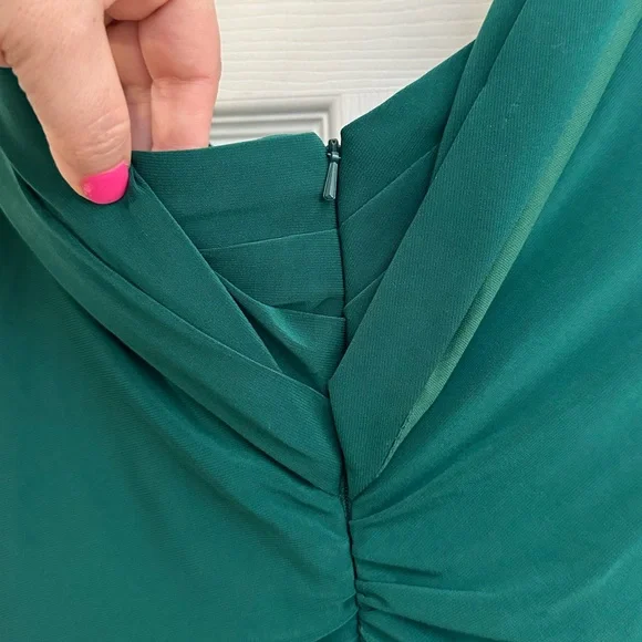 MAC DUGGAL BEADED CUFF DROP SHOULDER FAUX WRAP GOWN SIZE 0 EMERALD GREEN #12231 - Picture 11 of 14